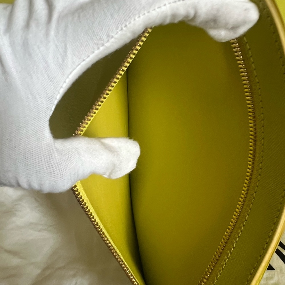 MCM Vibrant Yellow Tote - Picture 7 of 16